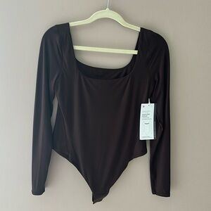 LULULEMON NULU SQUARE NECK LONG SLEEVE BODY SUIT IN FRENCH PRESS SZ L NWT